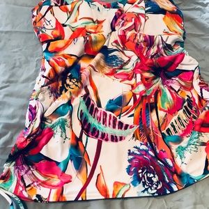 Fantasied Underwire Tankini Swim Top